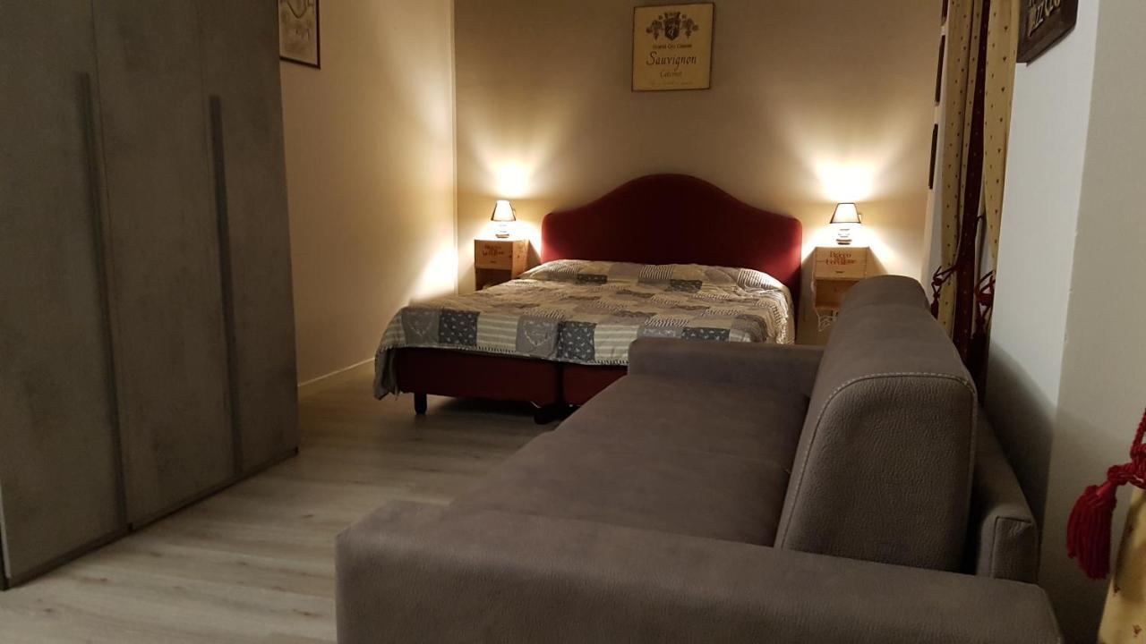 Ristorante Albergo Corona ノーヴィ・リーグレ エクステリア 写真